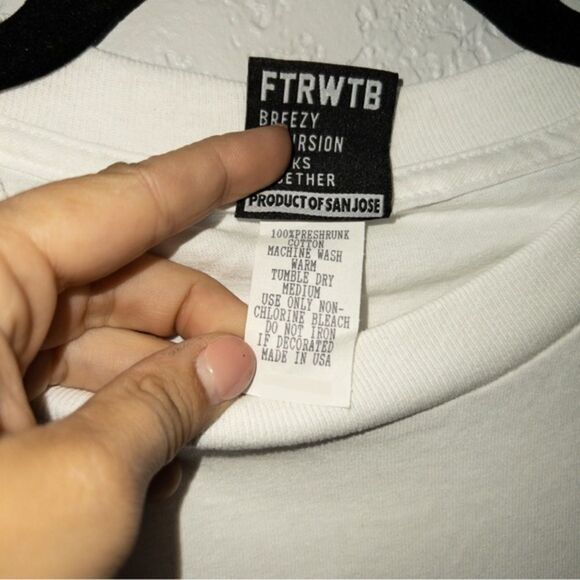 New Best x Breezy Excursion White Dog Logo Unisex T-Shirt Size‎ Small - Picture 5 of 5